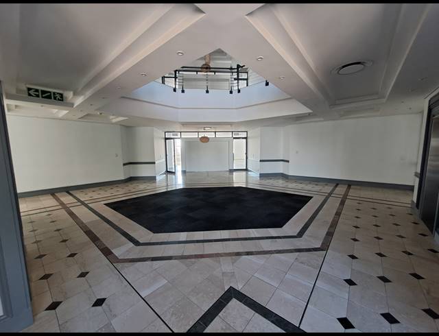 1,575M² OFFICE TO LET IN ILLOVO